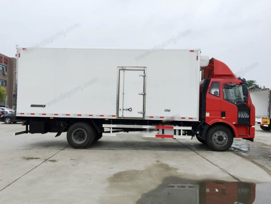 解放J6冷藏車(chē)